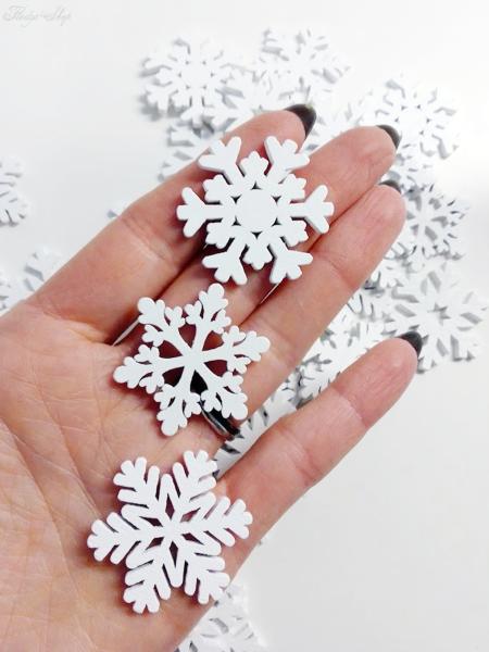 10 weiße Schneeflocken Holz